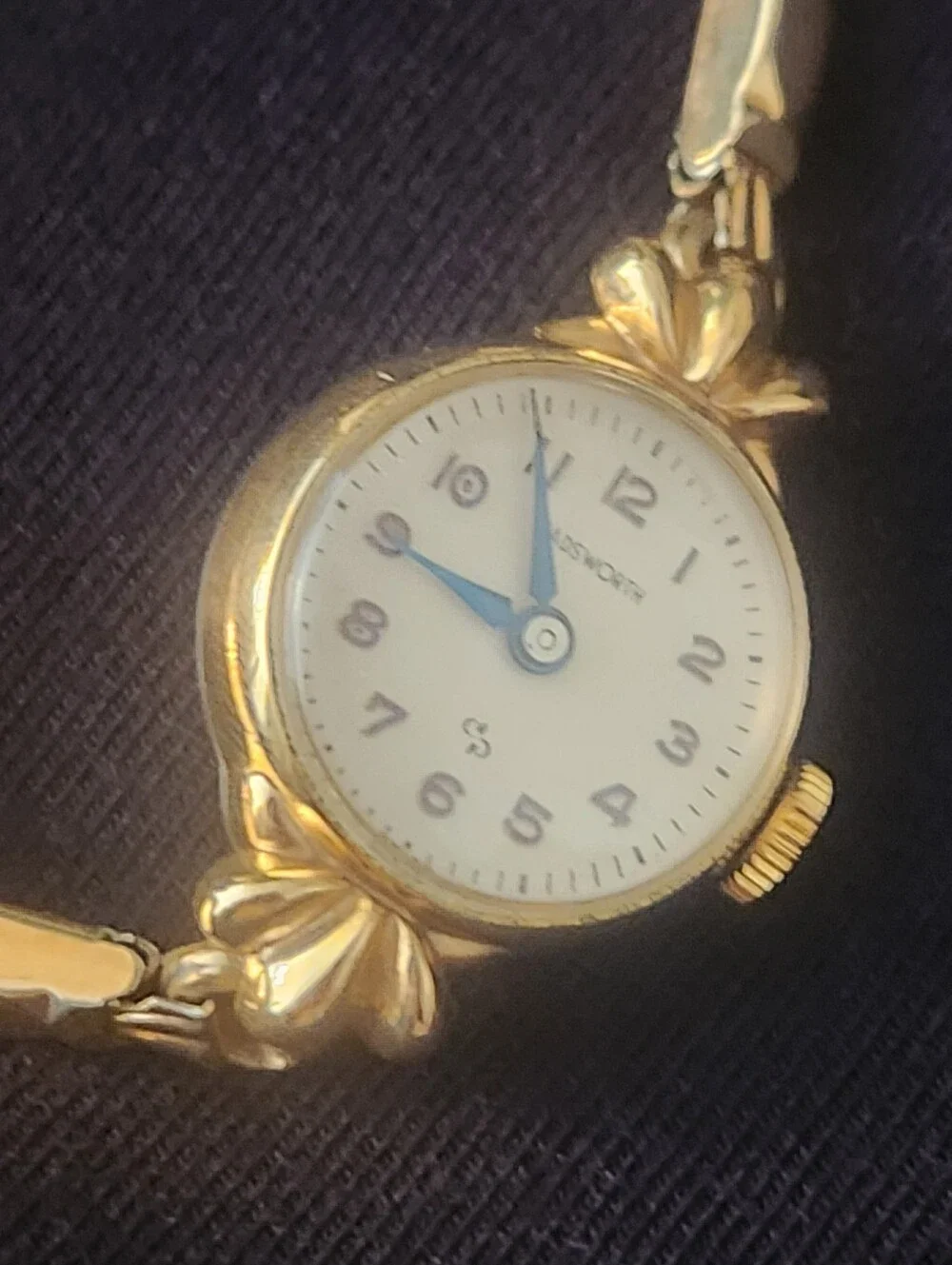 Vintage Wadsworth Ladies Wristwatch Ref 714 - 10K R.G.F. Bezel, Stainless Back,